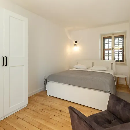 别墅 House Draza *