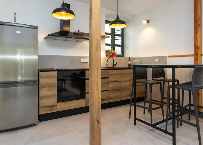 House Draza וילה ביוגראד נה מורו